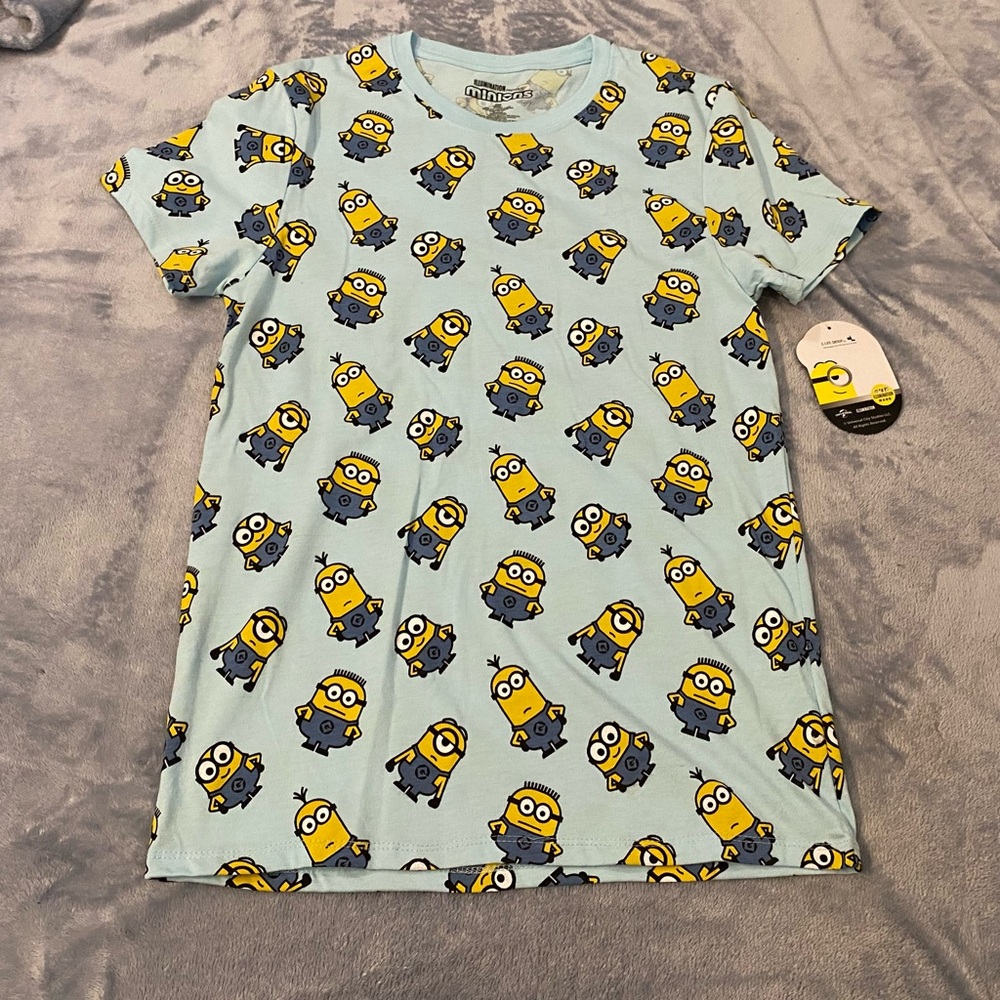Minions Illumination Presents Despicable Me Mens Blue T Shirt Size S NWT